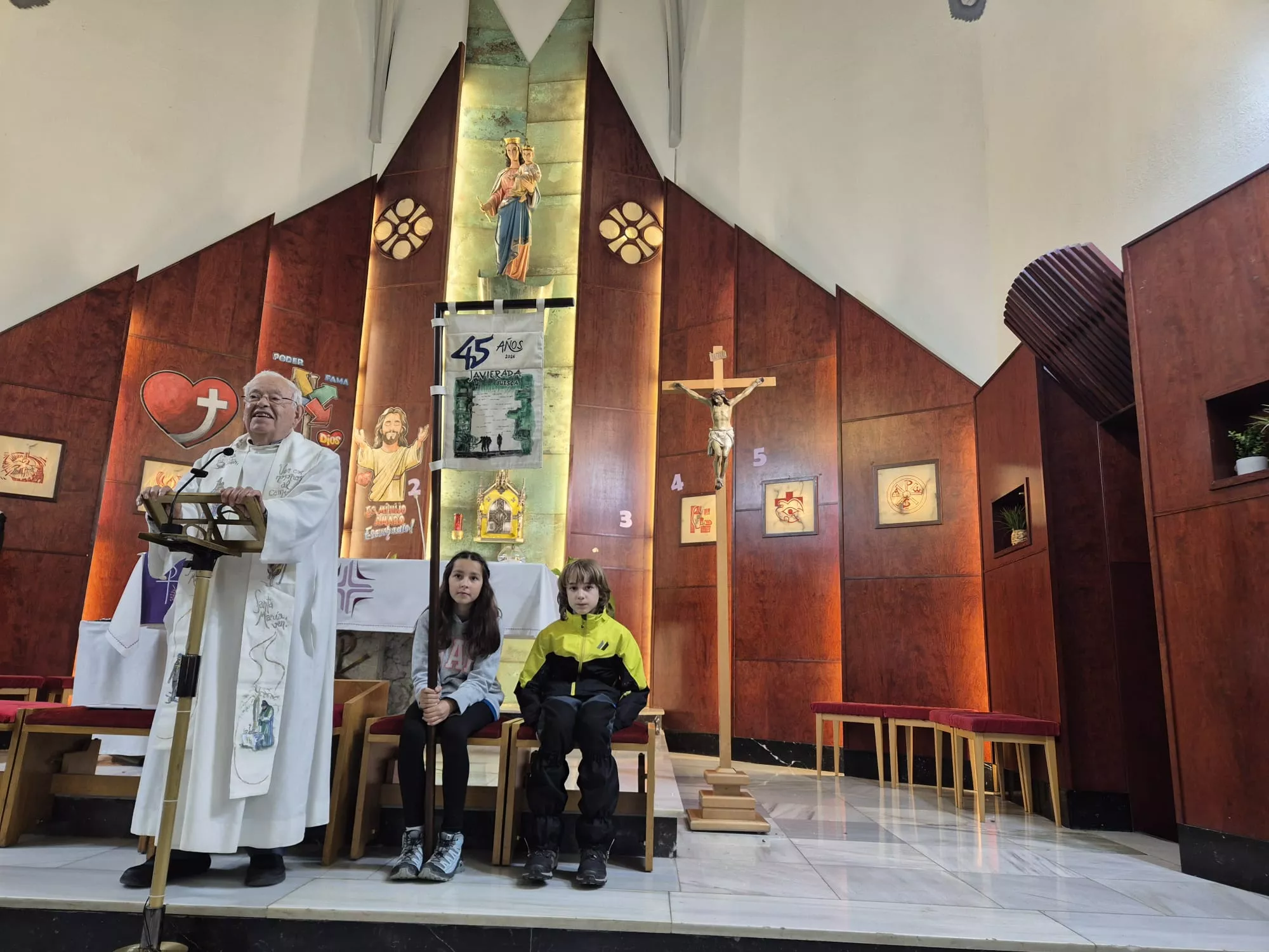 Inicio de la 45 Javierada desde Huesca. Foto Juanlu Herrero