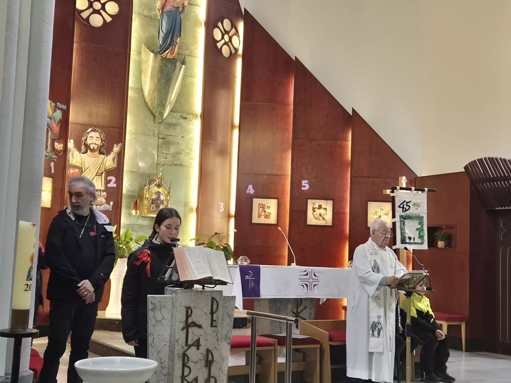Inicio de la 45 Javierada desde Huesca. Foto Juanlu Herrero