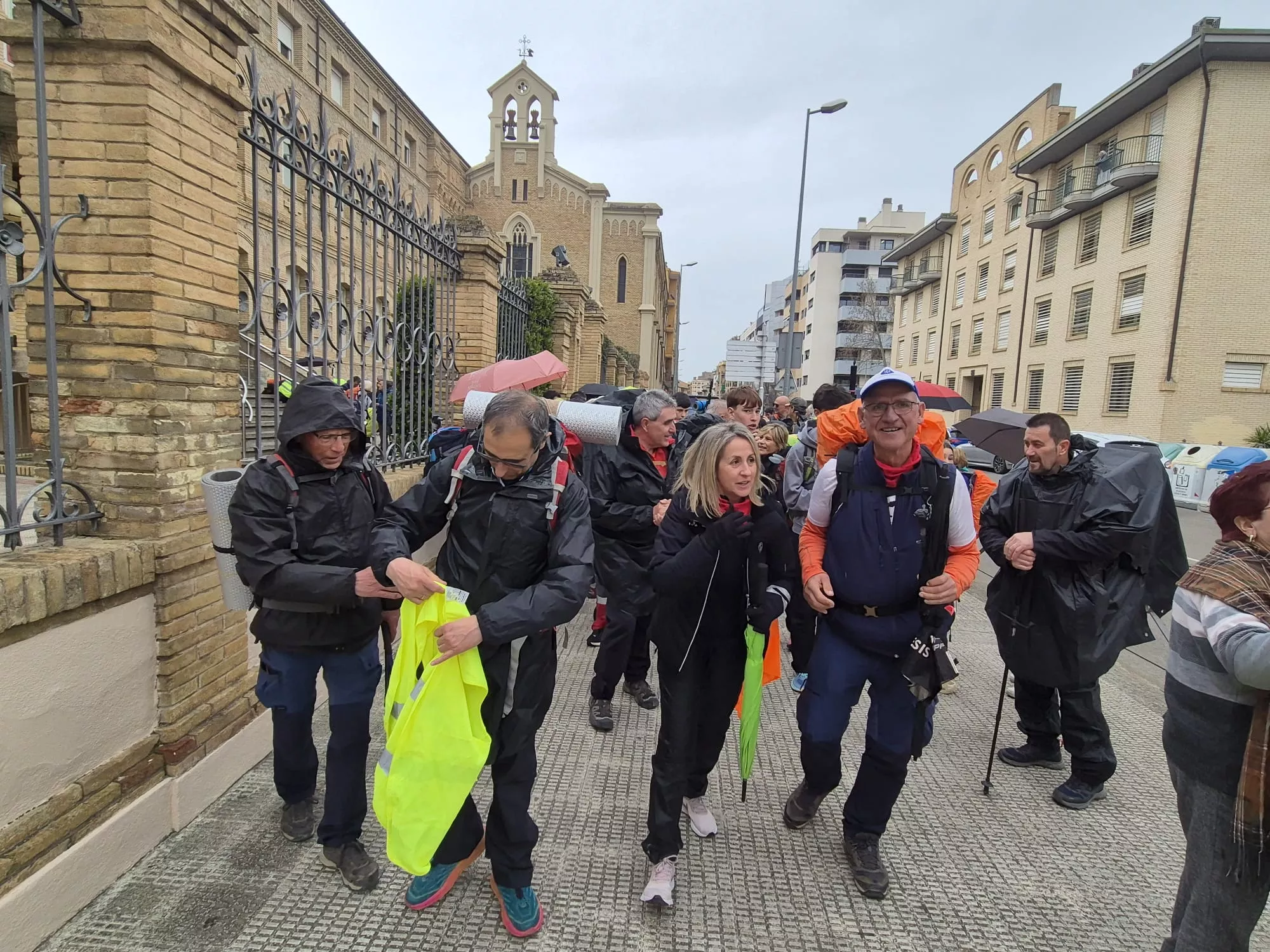 Inicio de la 45 Javierada desde Huesca. Foto Juanlu Herrero