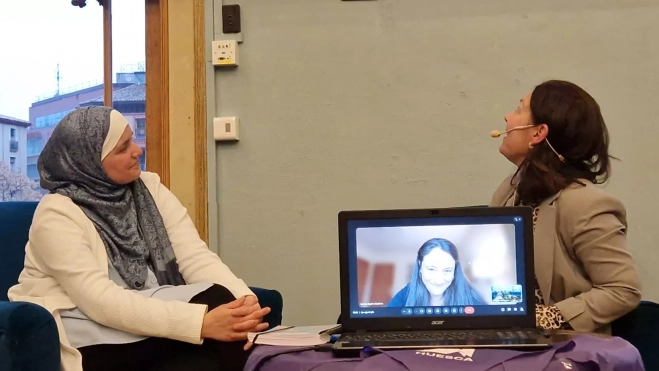 Debate en torno al cortometraje Mama en Huesca por el 8M. Foto Myriam Martínez