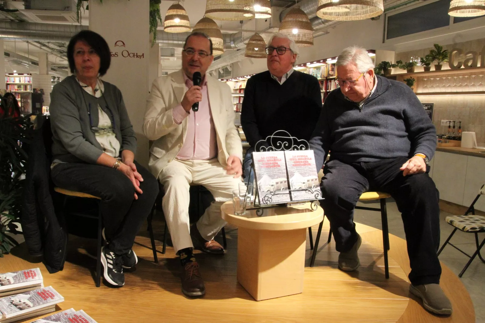 Begoña Alonso, Salvador Trallero, Joaquim Pisa y Ramón Leal. Foto Carlos Neofato