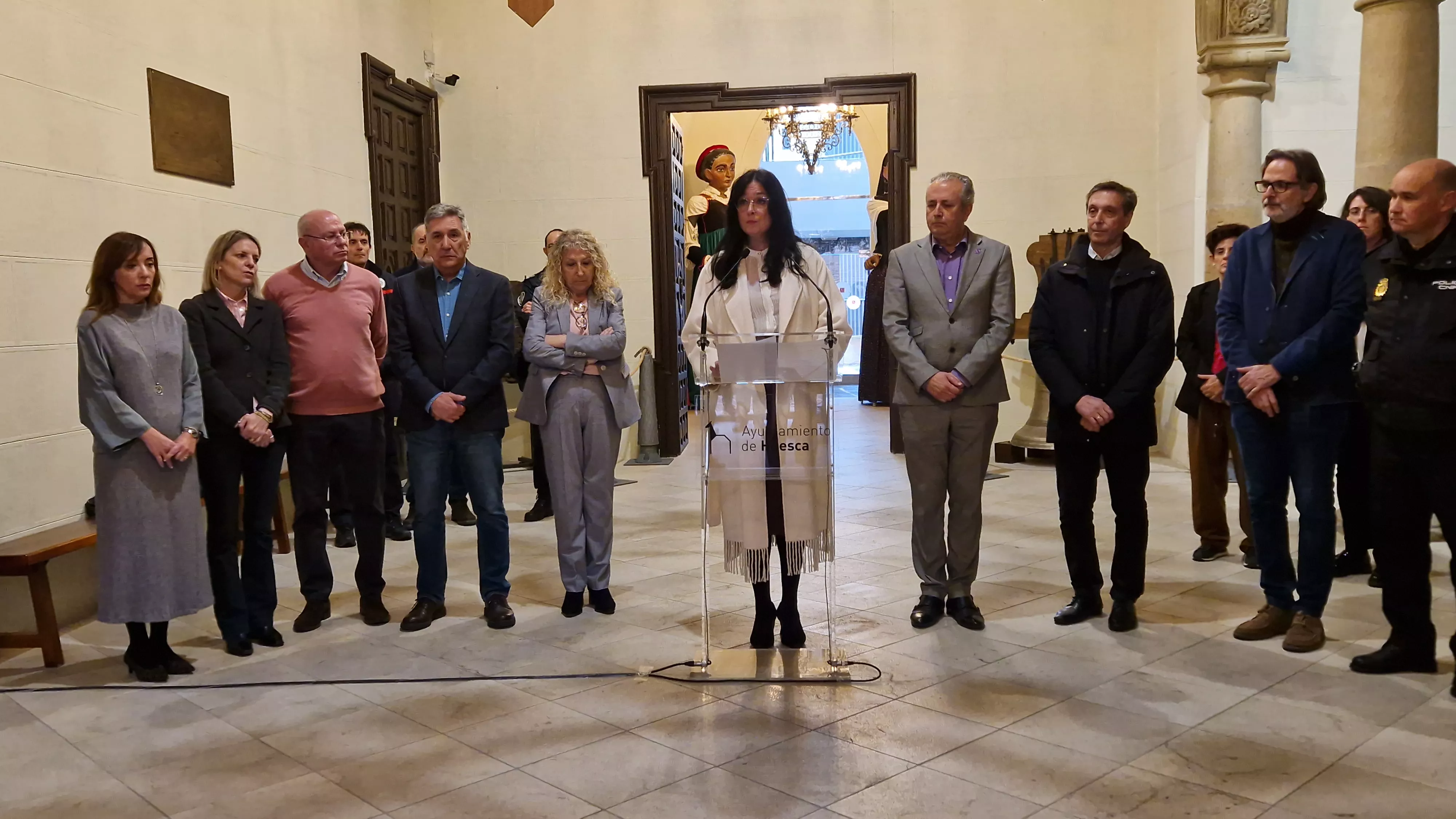 Lorena Orduna. Lorena Orduna. Manifiesto por el Día de la Mujer en el Ayuntamiento de Huesca. Foto Myriam Martínez