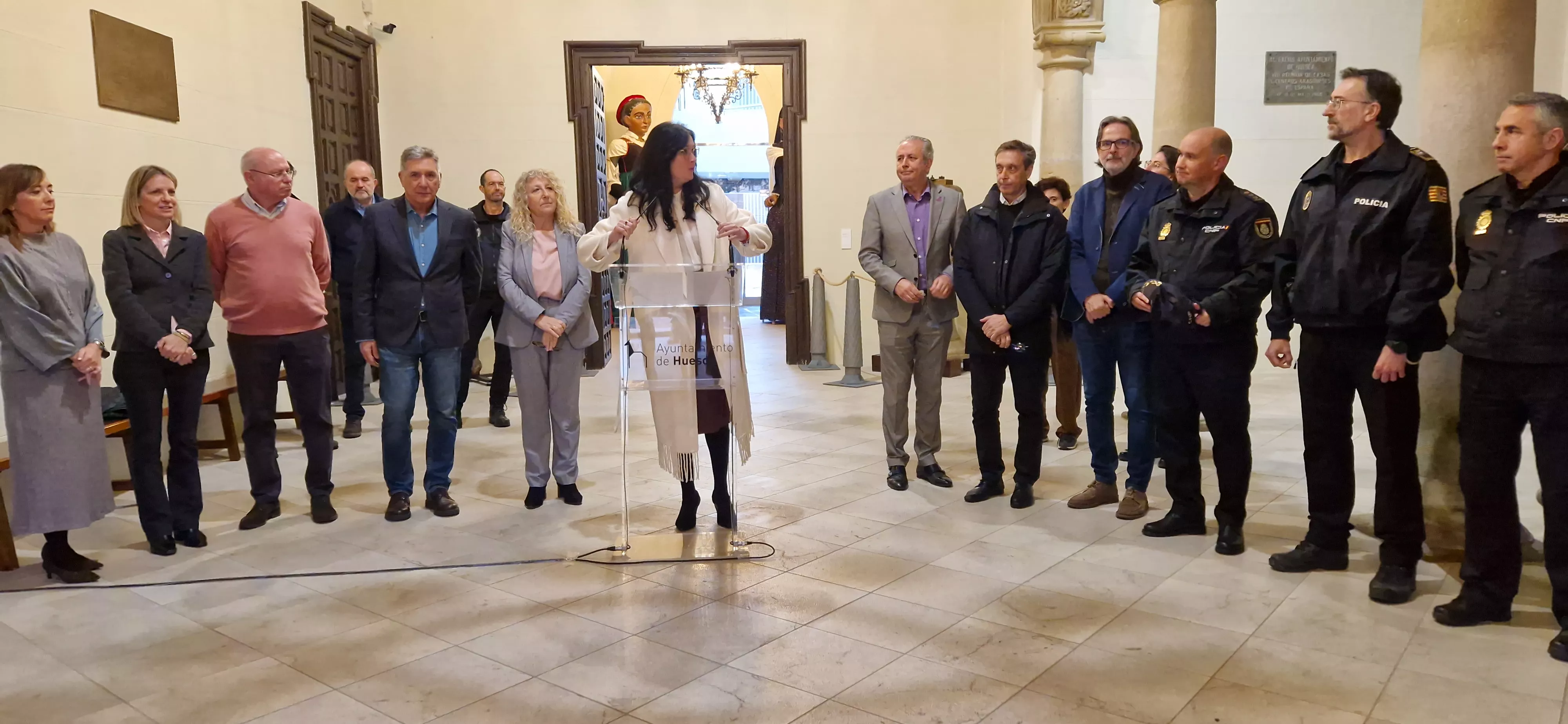 Lorena Orduna. Manifiesto por el Día de la Mujer en el Ayuntamiento de Huesca. Foto Myriam Martínez