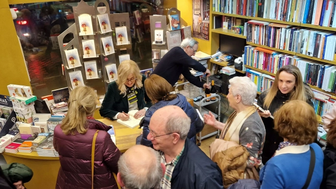 Presentación de "La mujer de Marcos" de Sol Otto en la librería Anónima. Foto Myriam Martínez