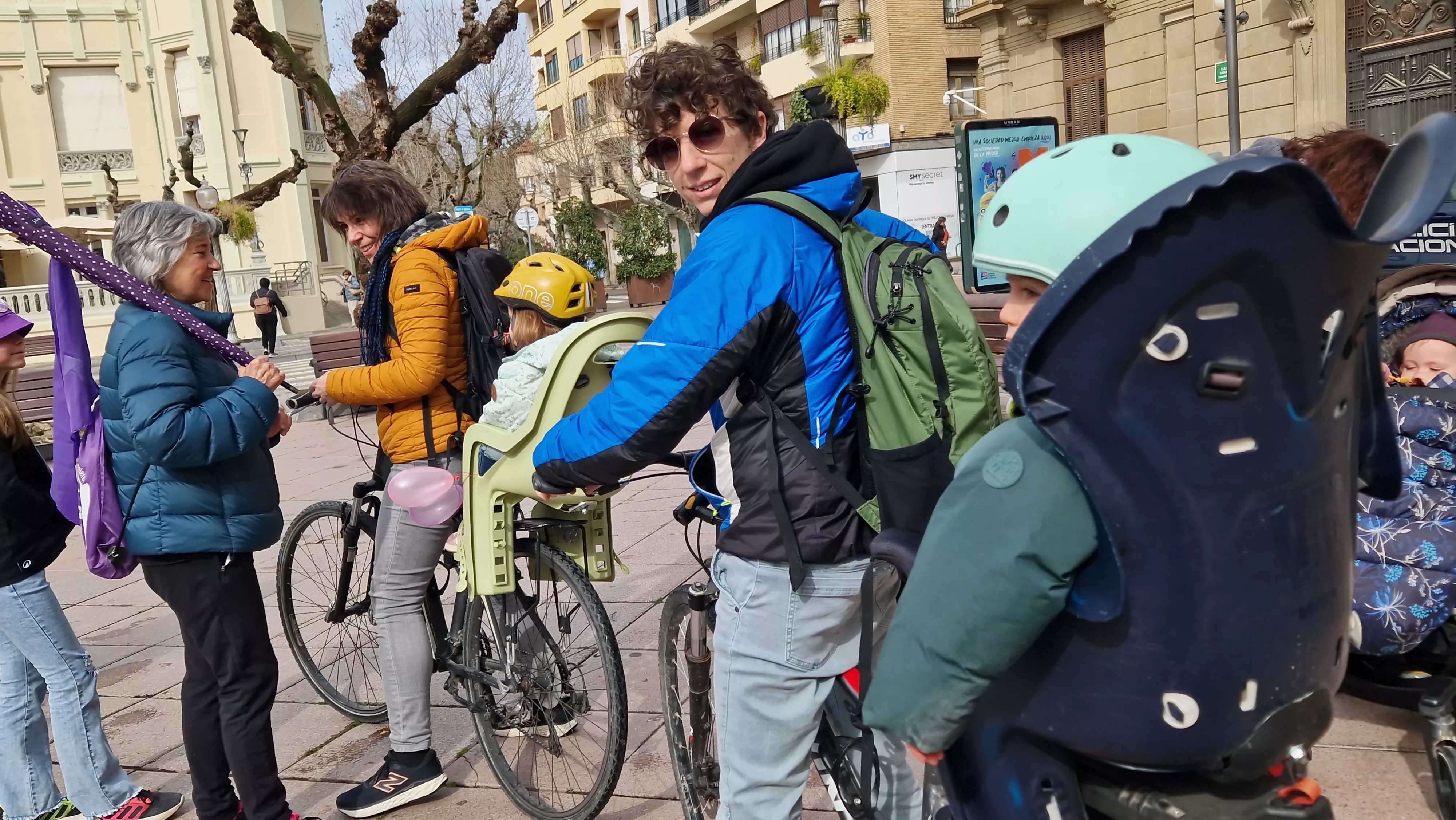 Andada por el 8M, Día de la Mujer, en Huesca. Foto Myriam Martínez