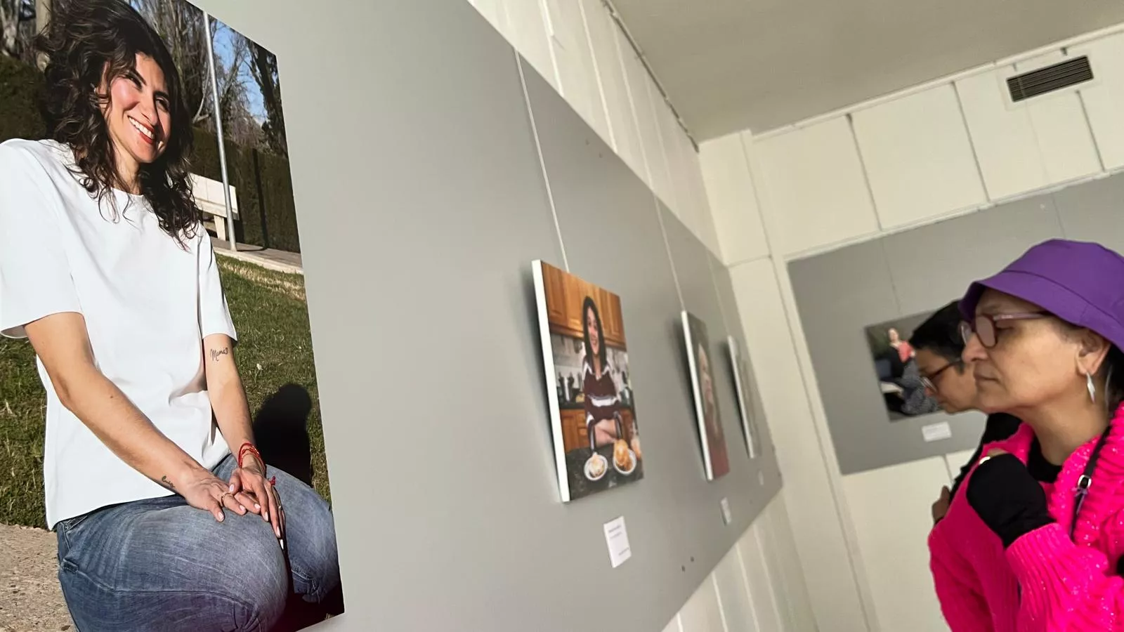 Exposición “Vecinas del Mundo, Vecinas del Barrio” de María Auxiliadora. Foto Mercedes Manterola