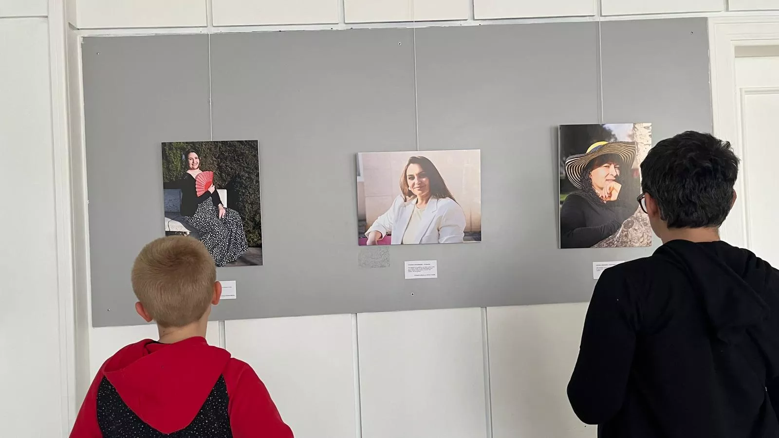 Exposición “Vecinas del Mundo, Vecinas del Barrio” de María Auxiliadora. Foto Mercedes Manterola