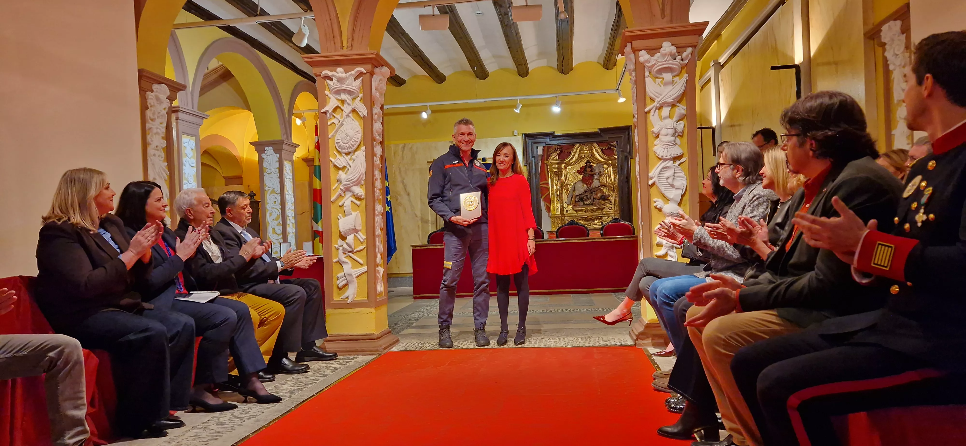 Germán Blasco Valero. Entrega de las condecoraciones del Servicio de Prevención, Extinción de Incendios y Salvamento de Huesca. Foto Myriam Martínez