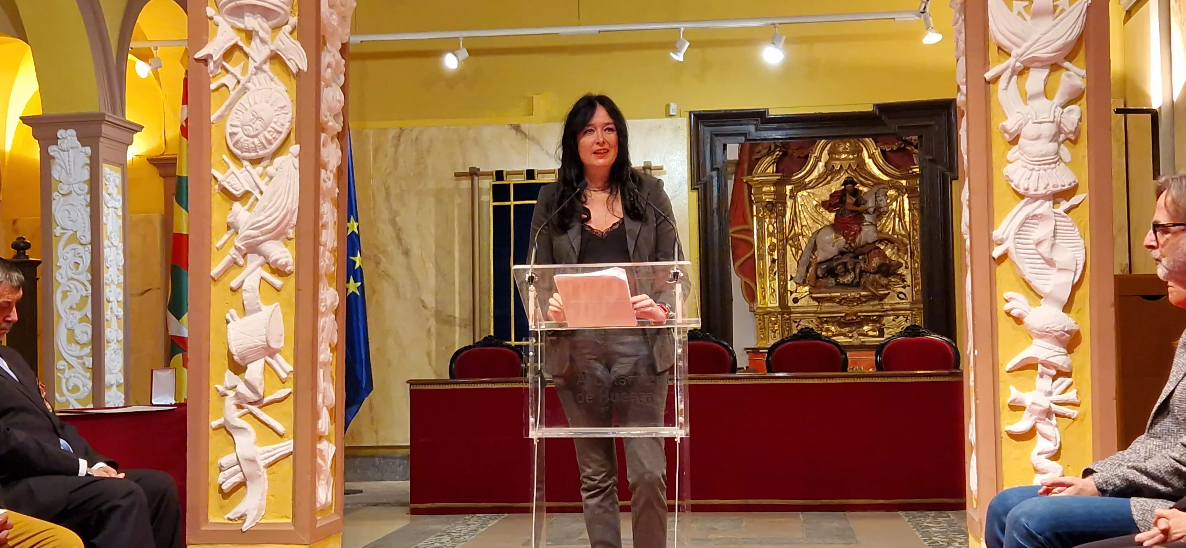 Lorena Orduna. Entrega de las condecoraciones del Servicio de Prevención, Extinción de Incendios y Salvamento de Huesca. Foto Myriam Martínez