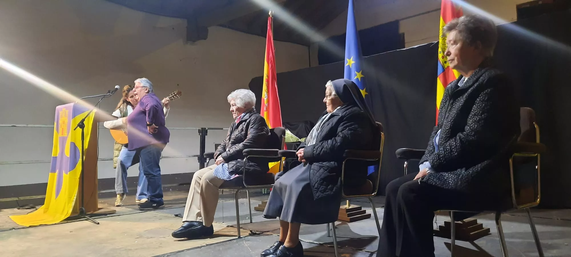 Homenaje a las Hermanas de Santa Ana en Ayerbe