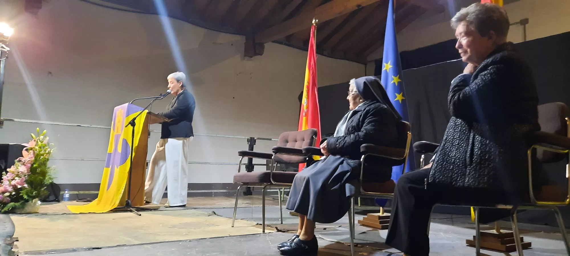 Homenaje a las Hermanas de Santa Ana en Ayerbe