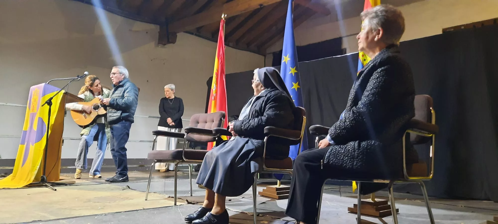 Homenaje a las Hermanas de Santa Ana en Ayerbe