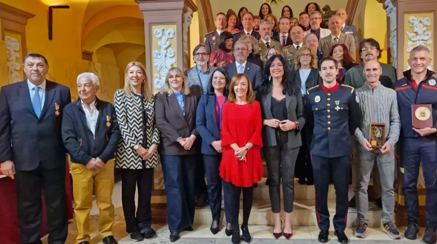 Homenaje y reivindicaciones en el día de los bomberos de Huesca.