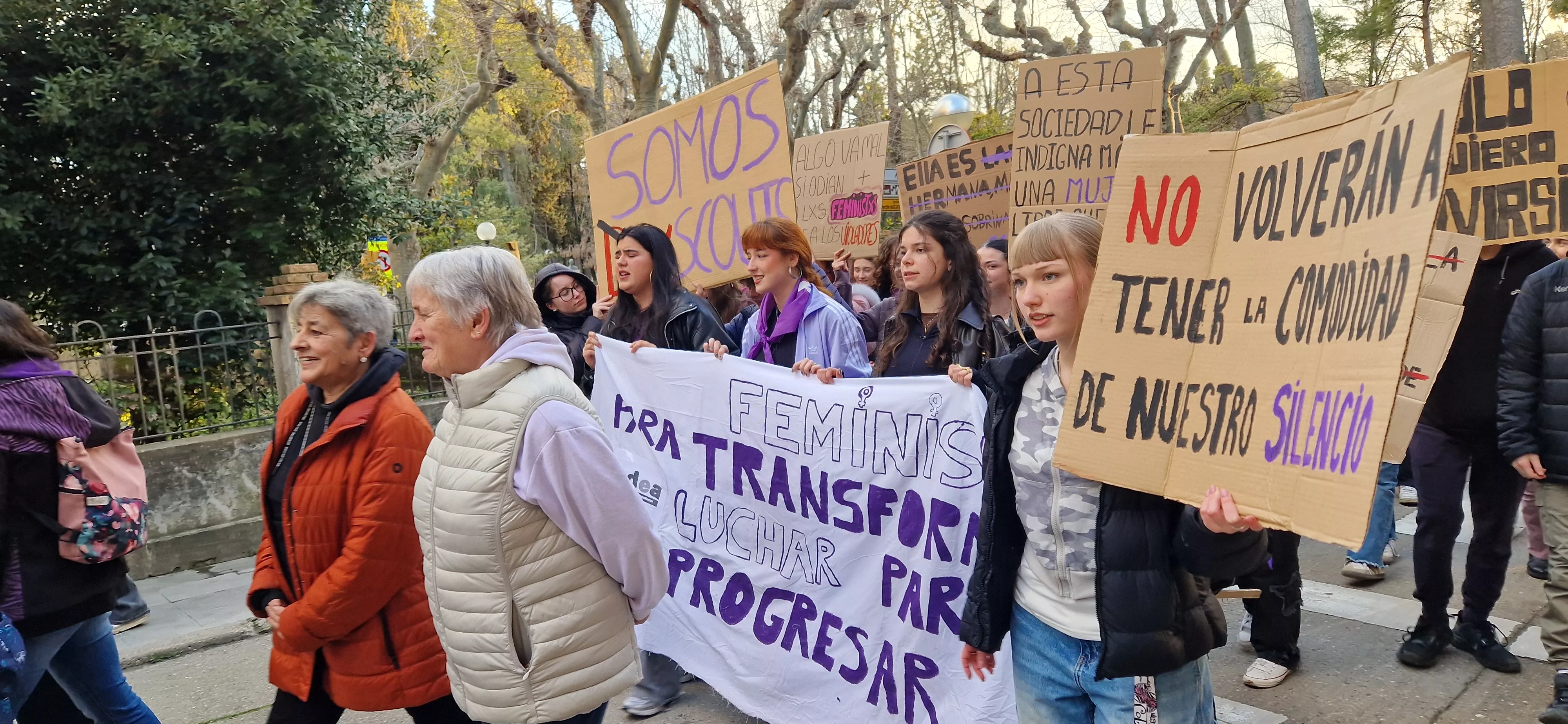 Manifestación del 8M, Día Internacional de la Mujer, en Huesca. Foto Myriam Martínez