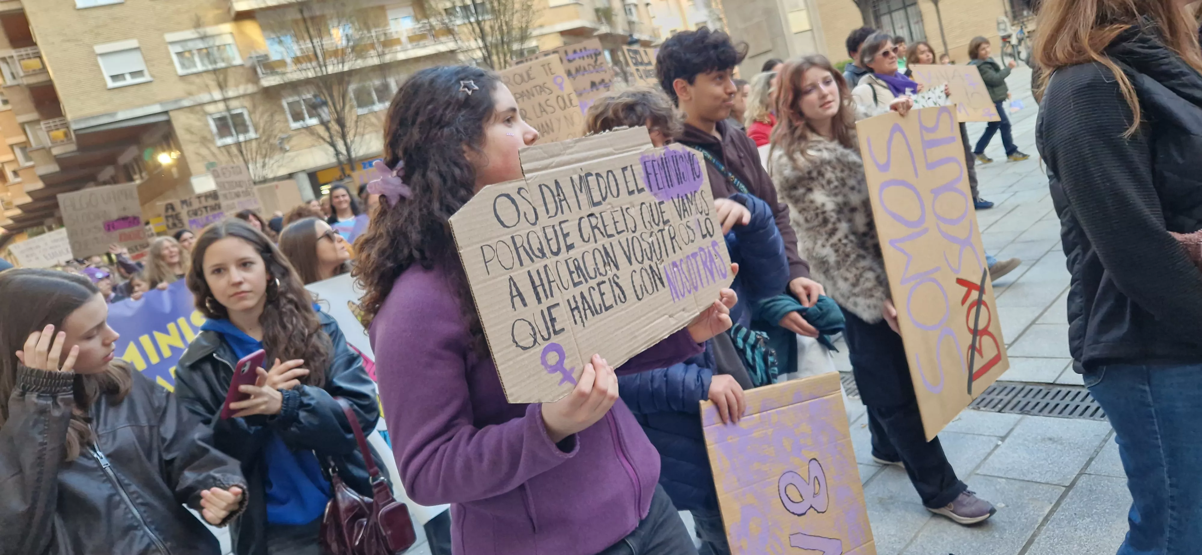Manifestación del 8M, Día Internacional de la Mujer, en Huesca. Foto Myriam Martínez