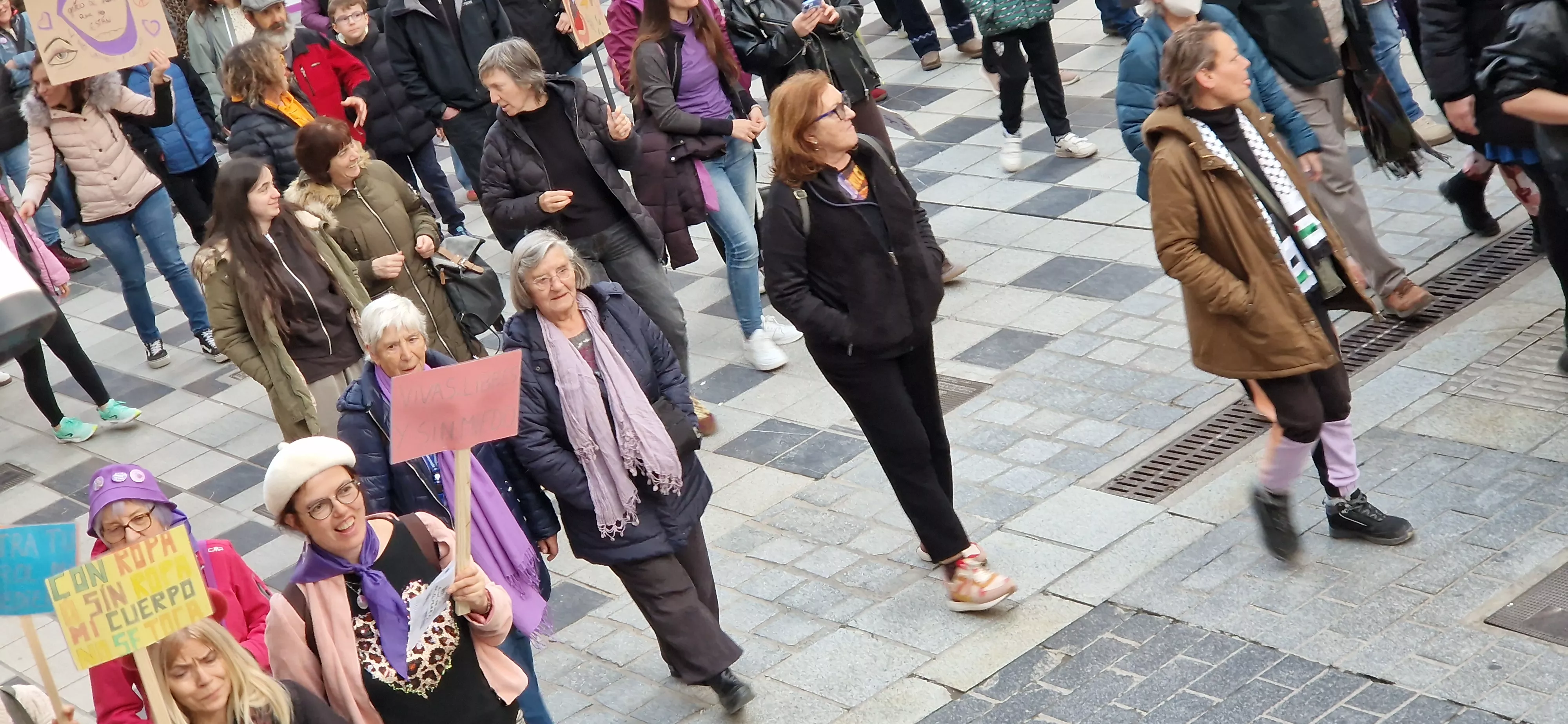 Manifestación del 8M, Día Internacional de la Mujer, en Huesca. Foto Myriam Martínez