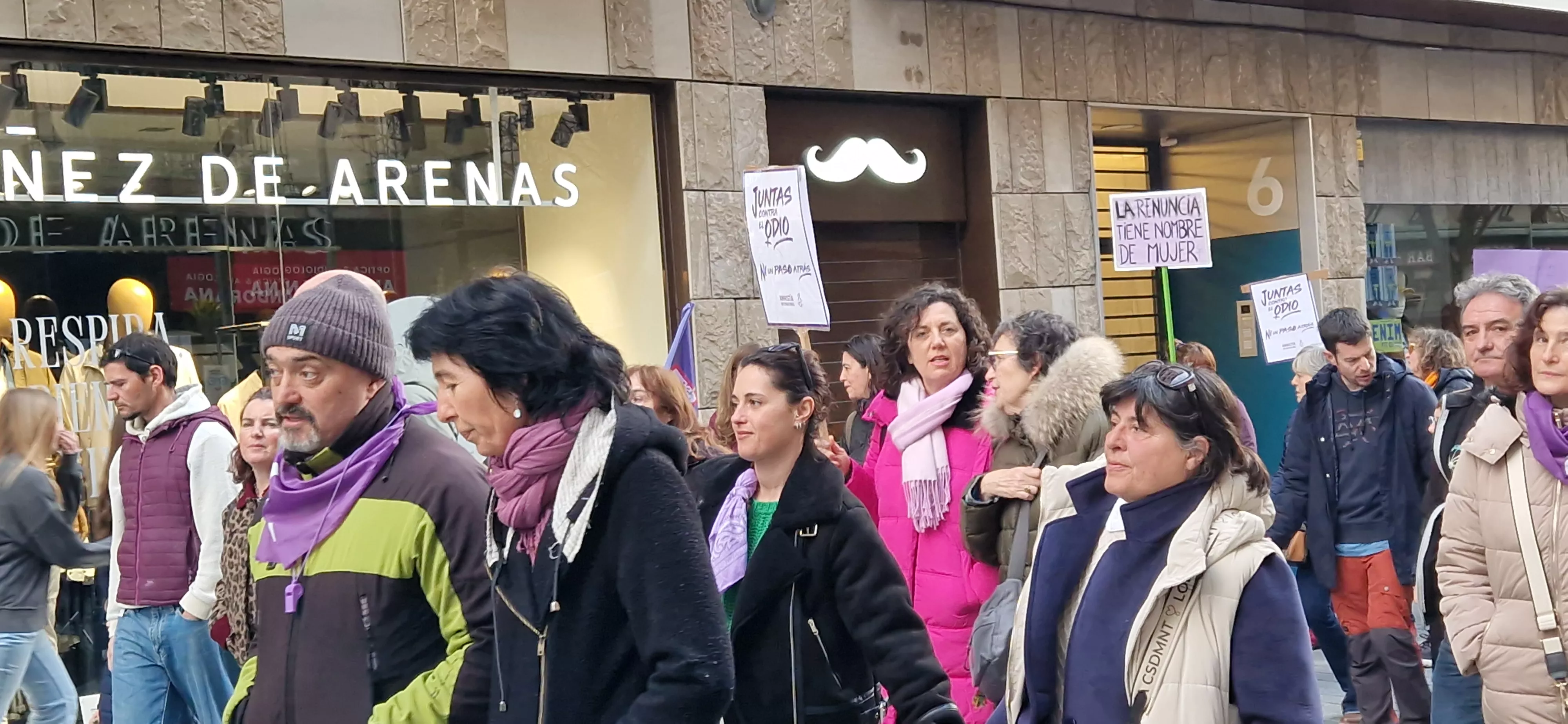 Manifestación del 8M, Día Internacional de la Mujer, en Huesca. Foto Myriam Martínez