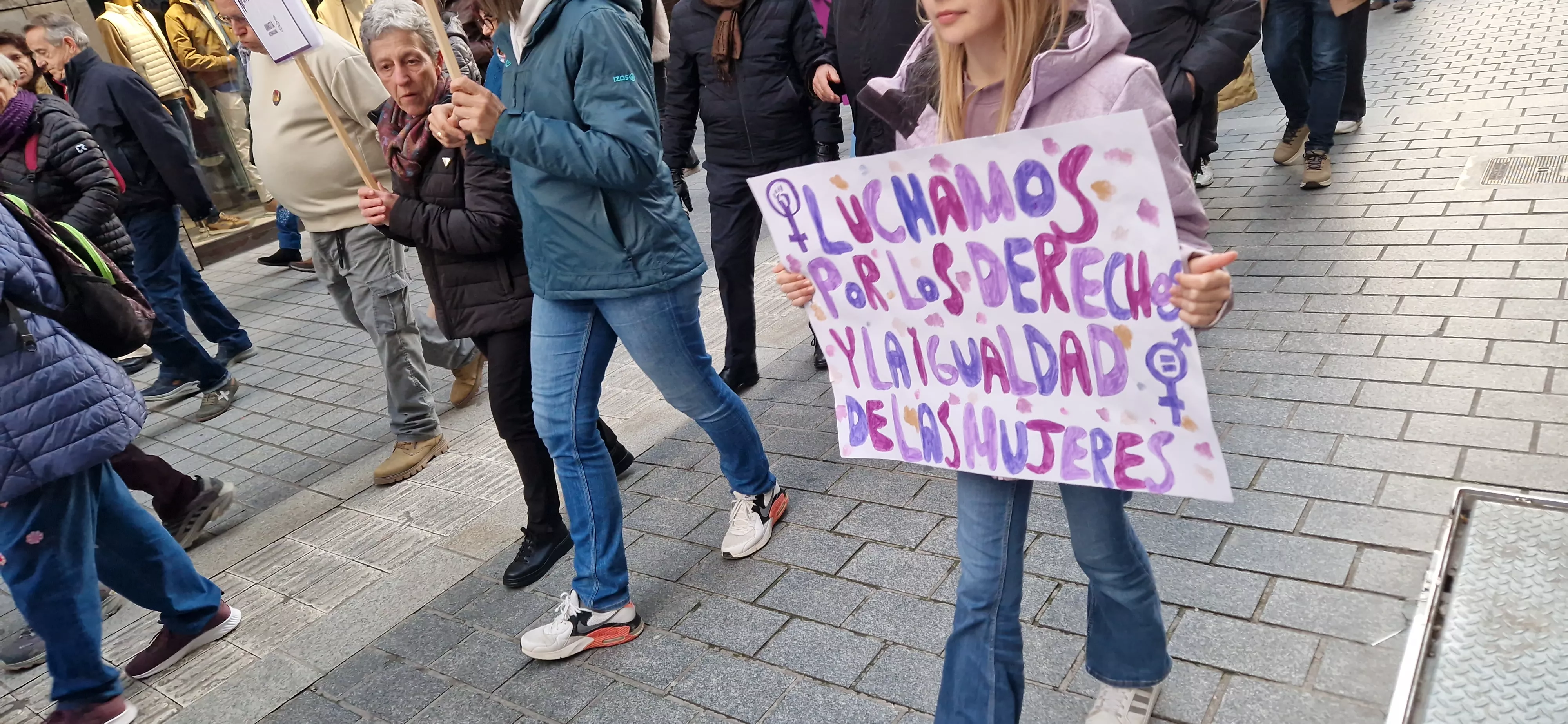 Manifestación del 8M, Día Internacional de la Mujer, en Huesca. Foto Myriam Martínez