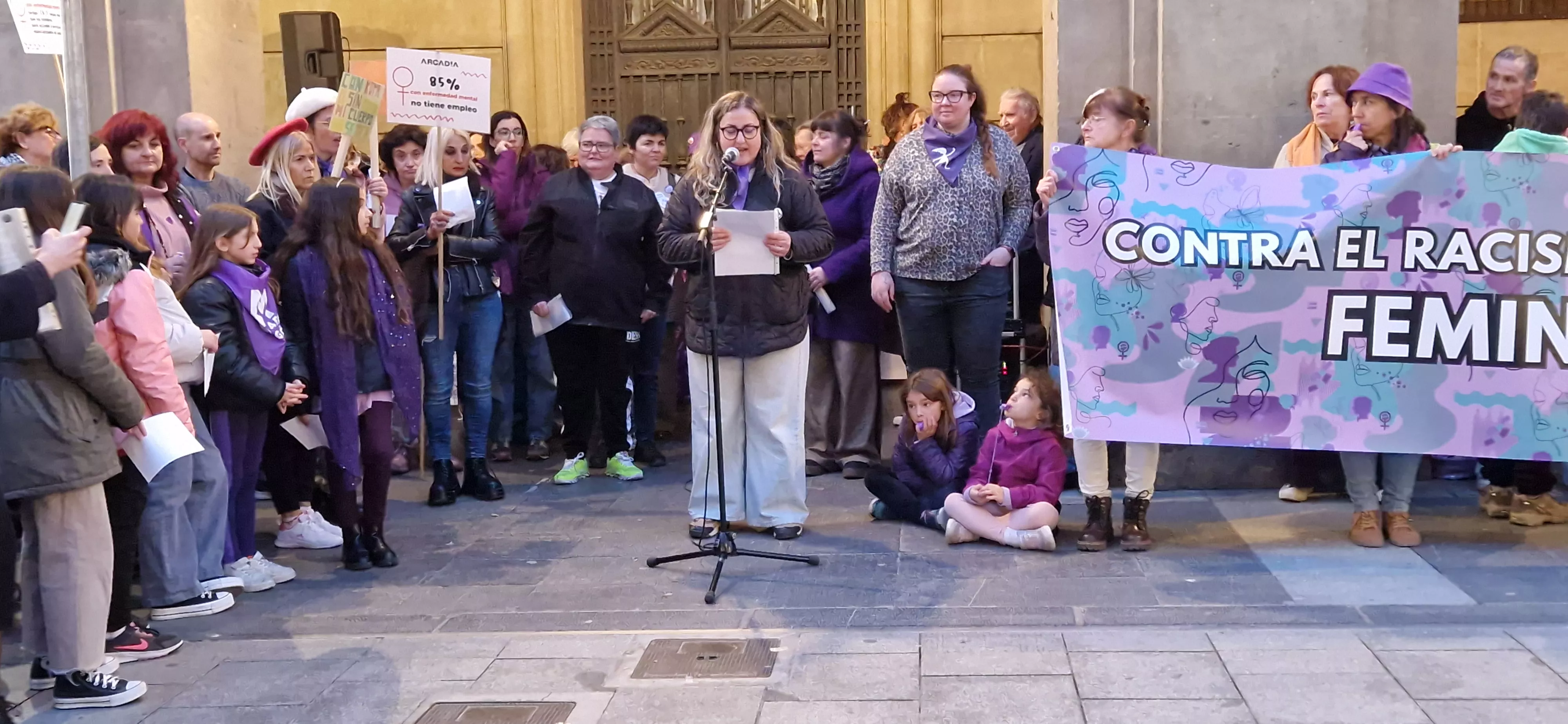 Manifestación del 8M, Día Internacional de la Mujer, en Huesca. Foto Myriam Martínez