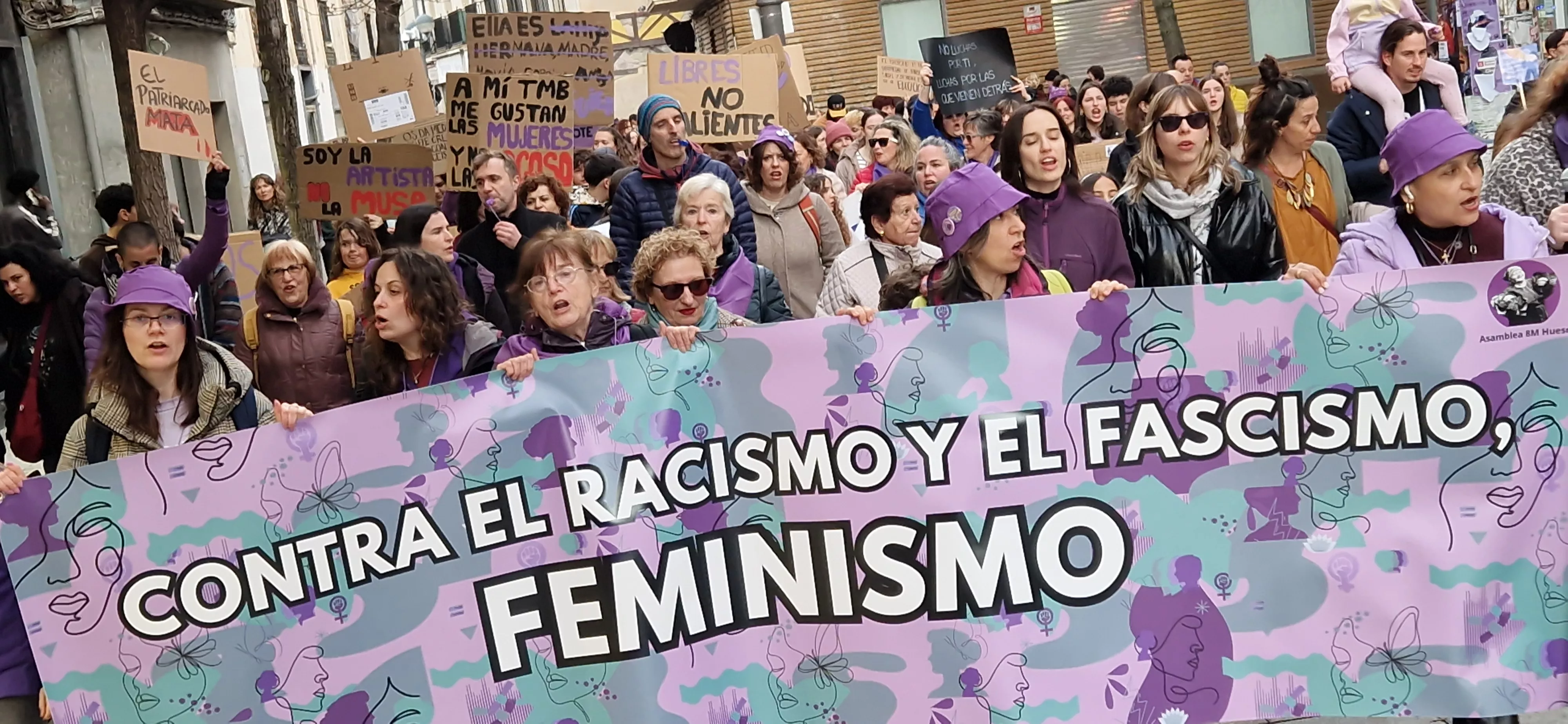 Manifestación del 8M, Día Internacional de la Mujer, en Huesca. Foto Myriam Martínez