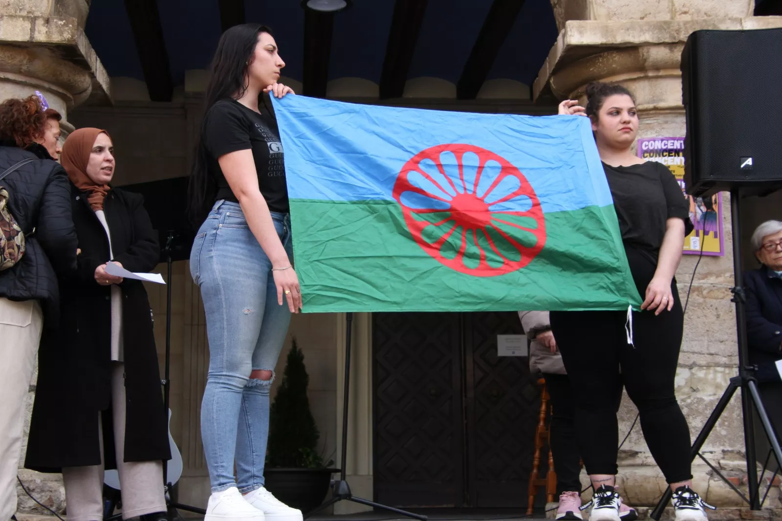 Día Internacional de la Mujer en Monzón. Foto Carlos Neofato