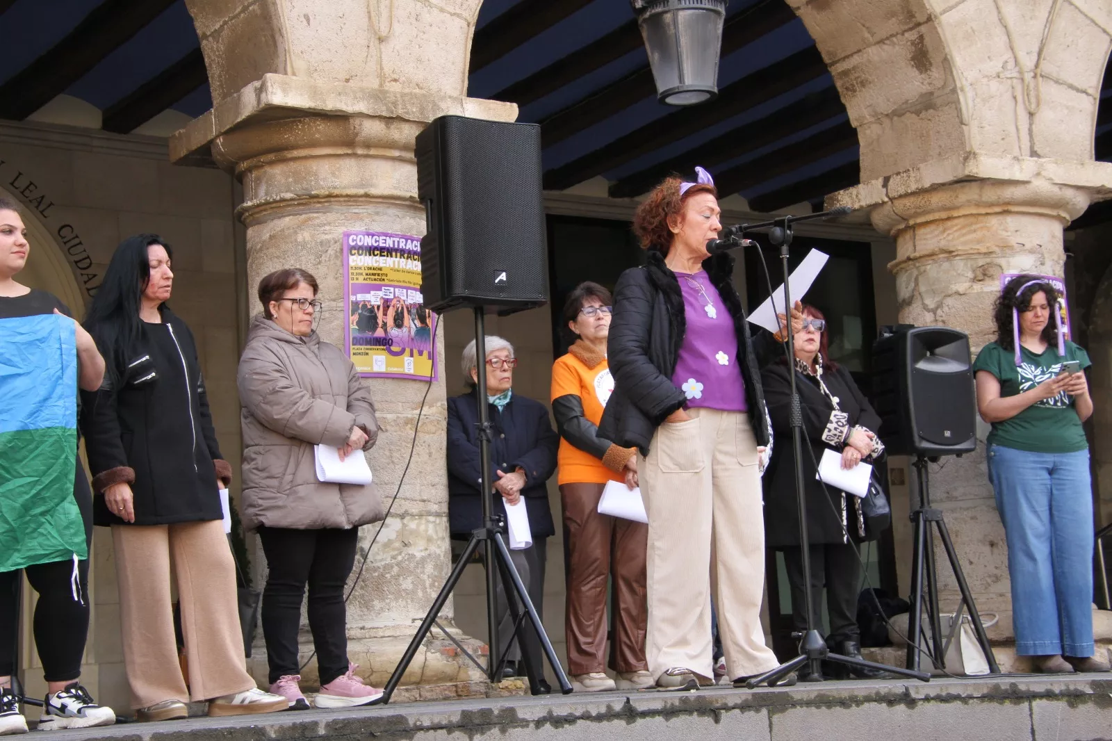 Día Internacional de la Mujer en Monzón. Foto Carlos Neofato