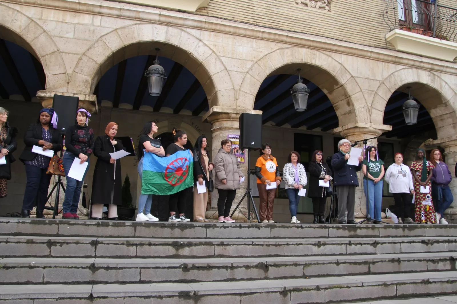 Día Internacional de la Mujer en Monzón. Foto Carlos Neofato