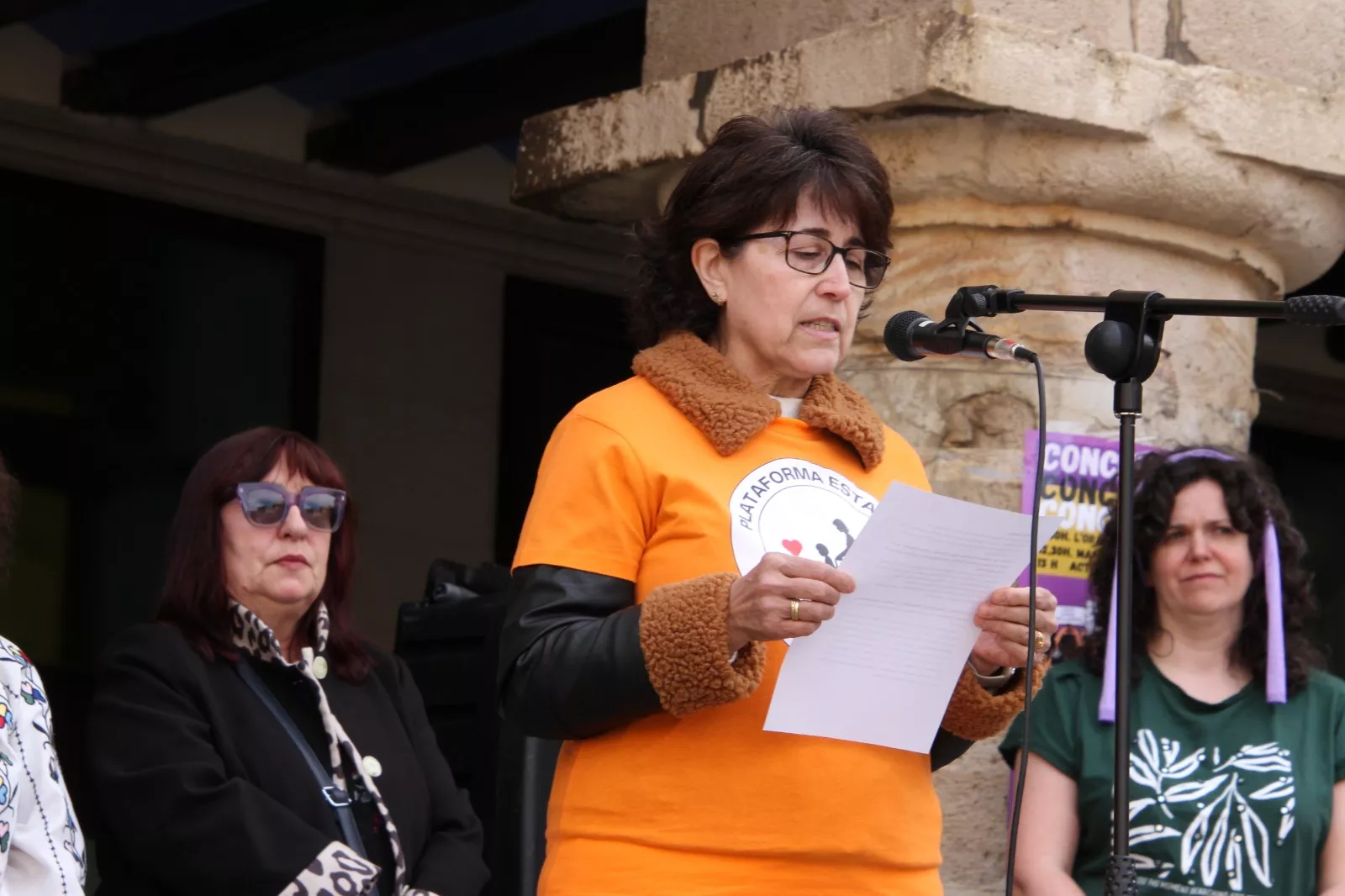 Día Internacional de la Mujer en Monzón. Foto Carlos Neofato