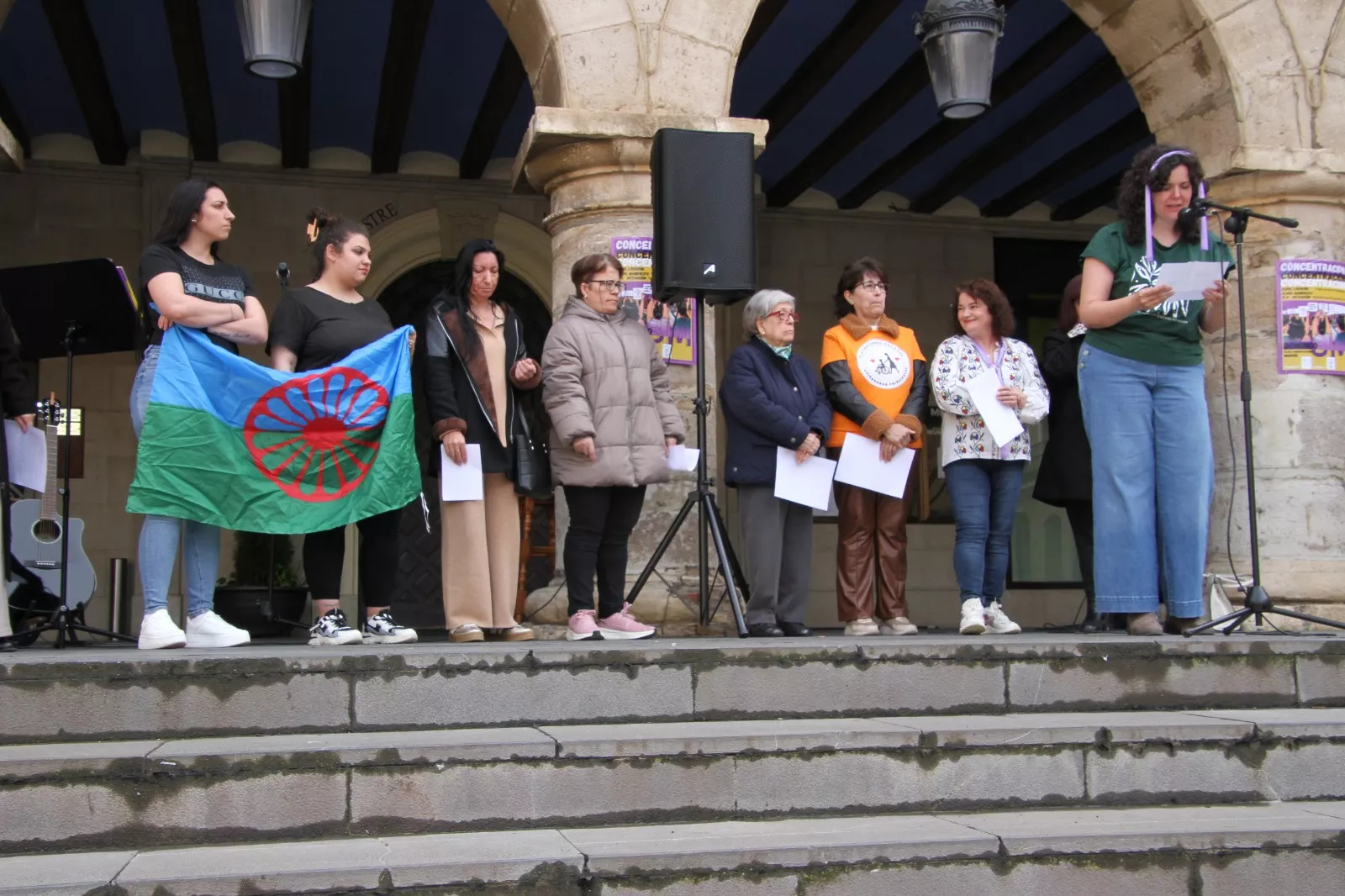 Día Internacional de la Mujer en Monzón. Foto Carlos Neofato