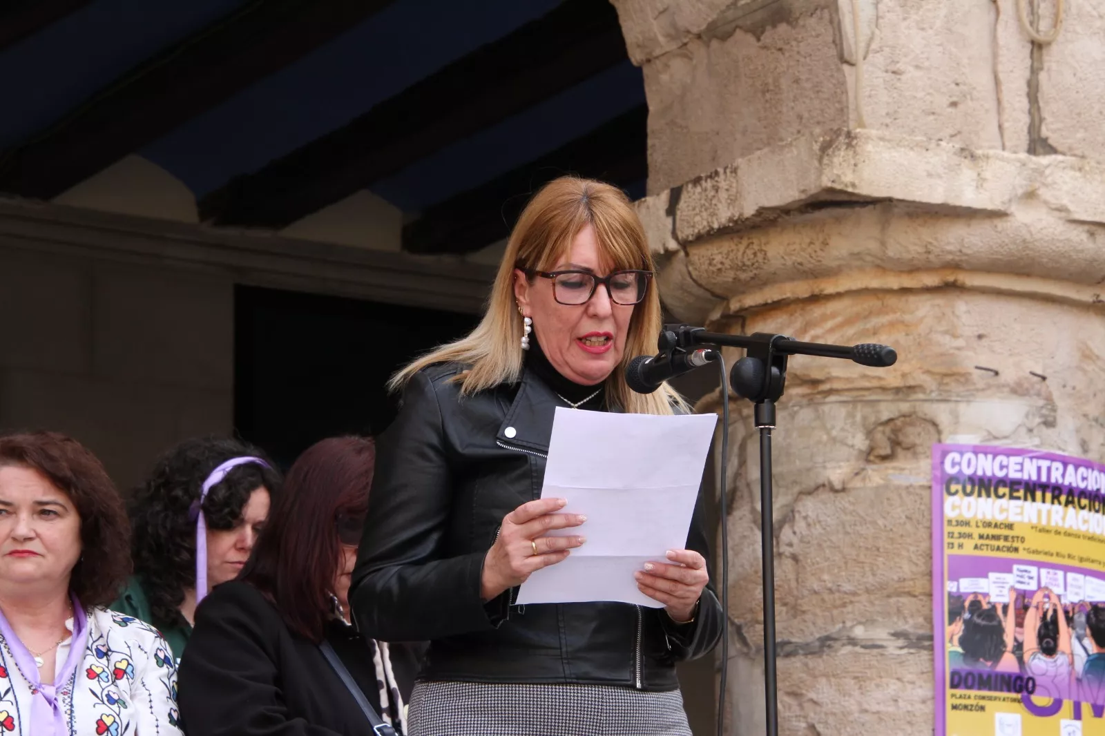 Día Internacional de la Mujer en Monzón. Foto Carlos Neofato