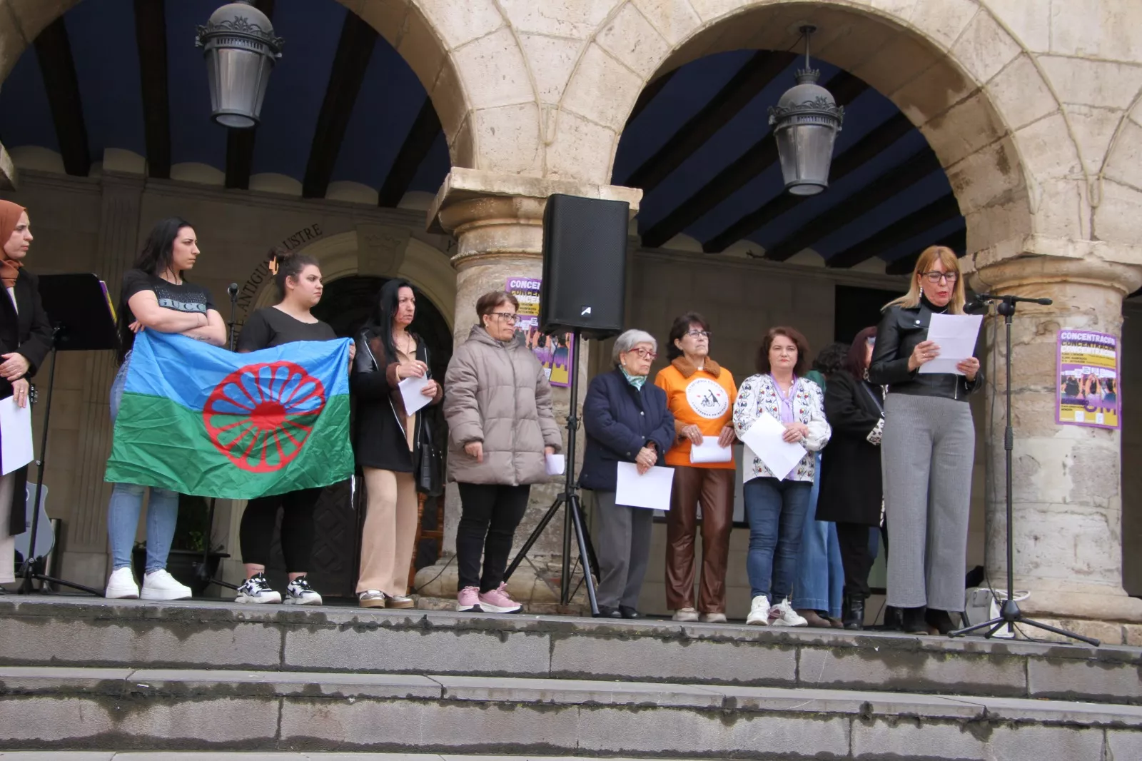 Día Internacional de la Mujer en Monzón. Foto Carlos Neofato