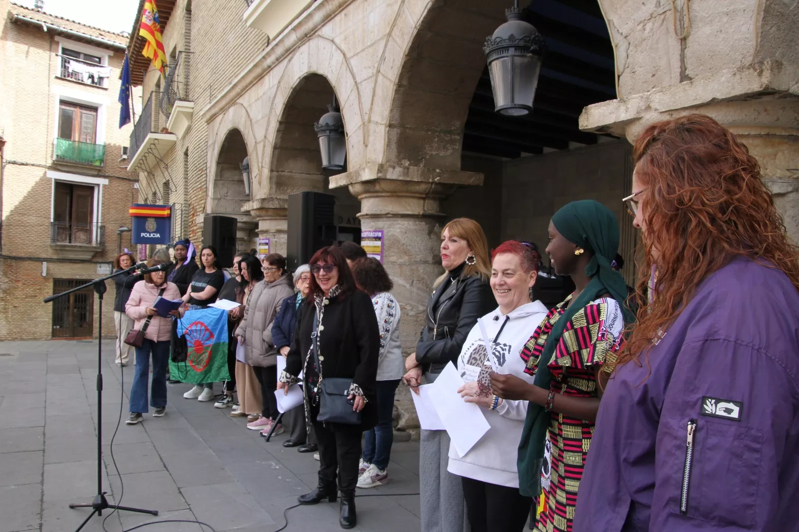 Día Internacional de la Mujer en Monzón. Foto Carlos Neofato