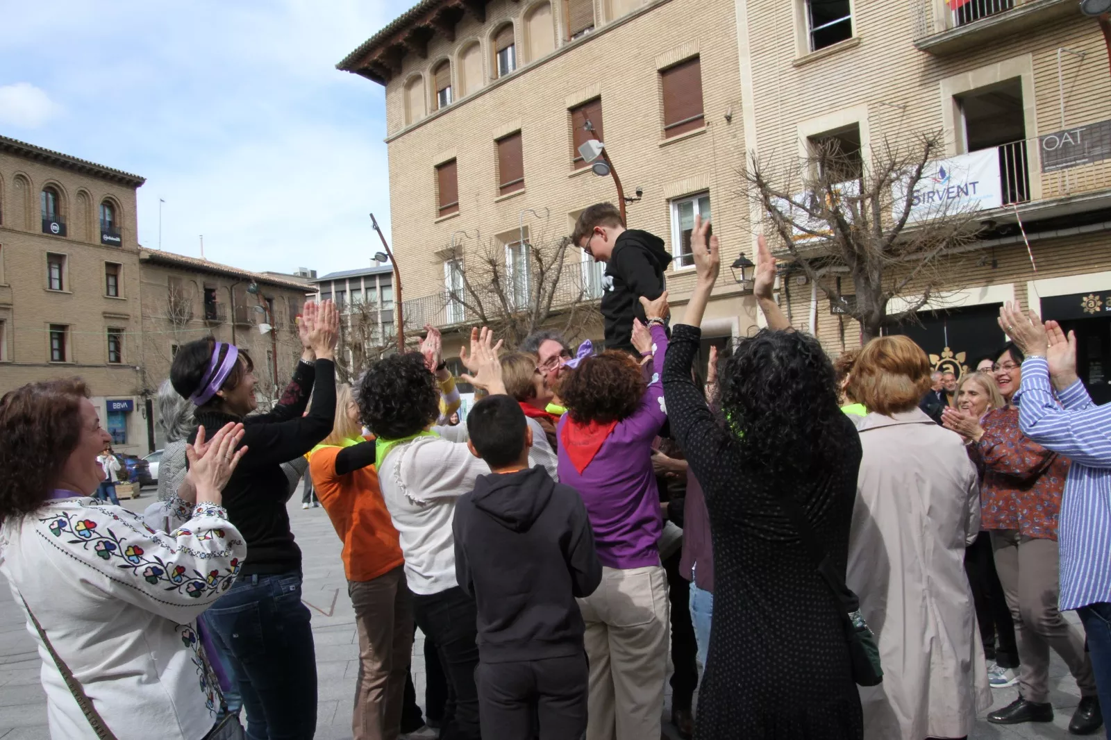 Día Internacional de la Mujer en Monzón. Foto Carlos Neofato
