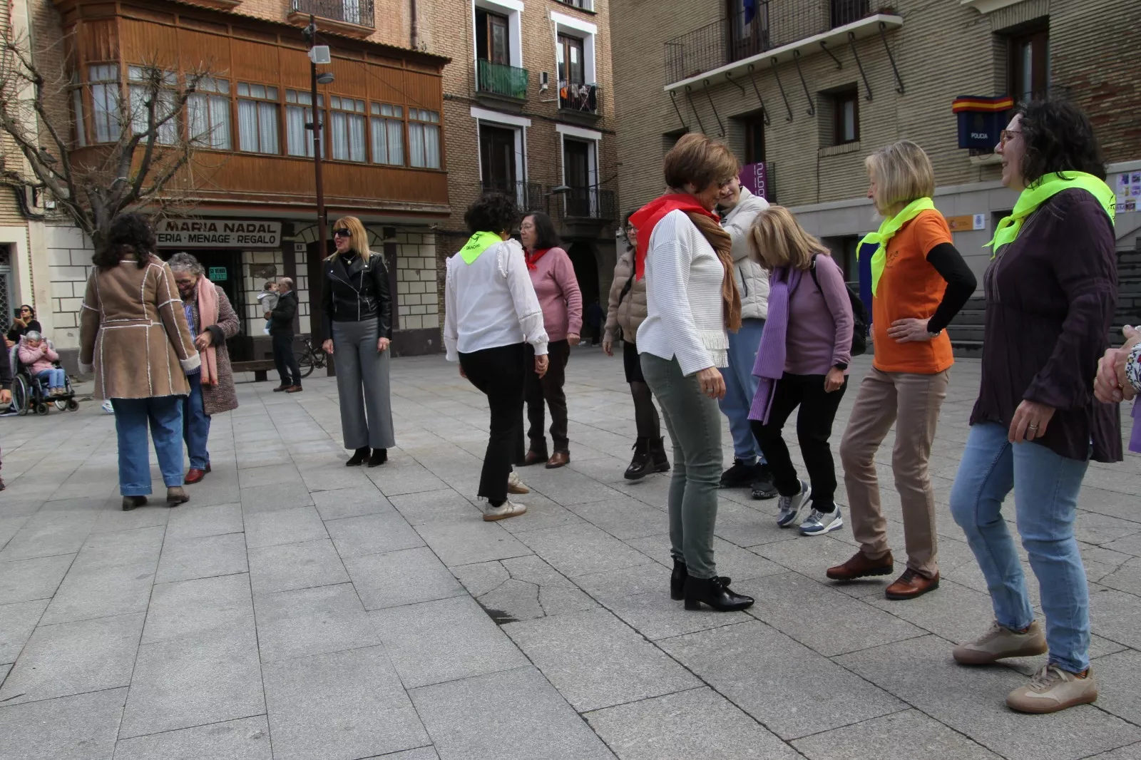 Día Internacional de la Mujer en Monzón. Foto Carlos Neofato