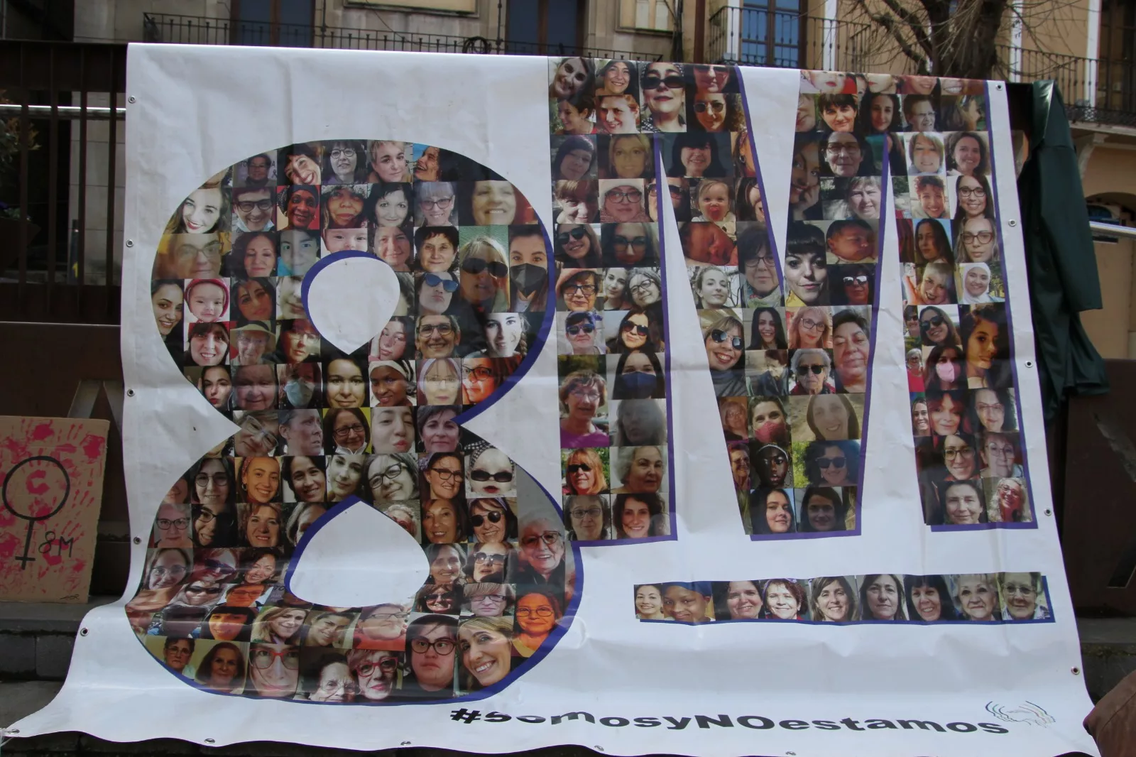 Día Internacional de la Mujer en Monzón. Foto Carlos Neofato