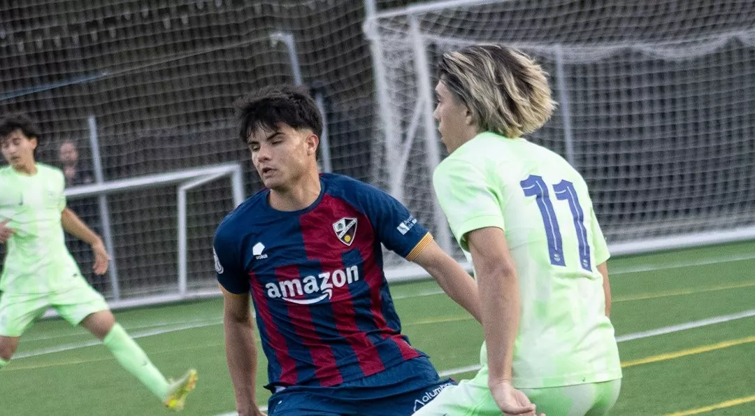 Imagen del SD Huesca 2-2 FC Barcelona en la Base Aragonesa. Foto: @CanteraSDHuesca