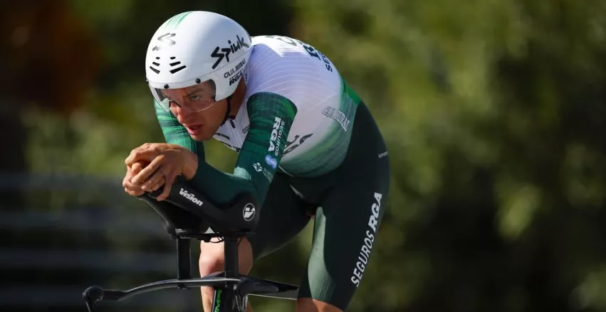 Barceló, este lunes, en la apertura de la Tirreno-Adriático. Foto: Instagram Fernando Barceló