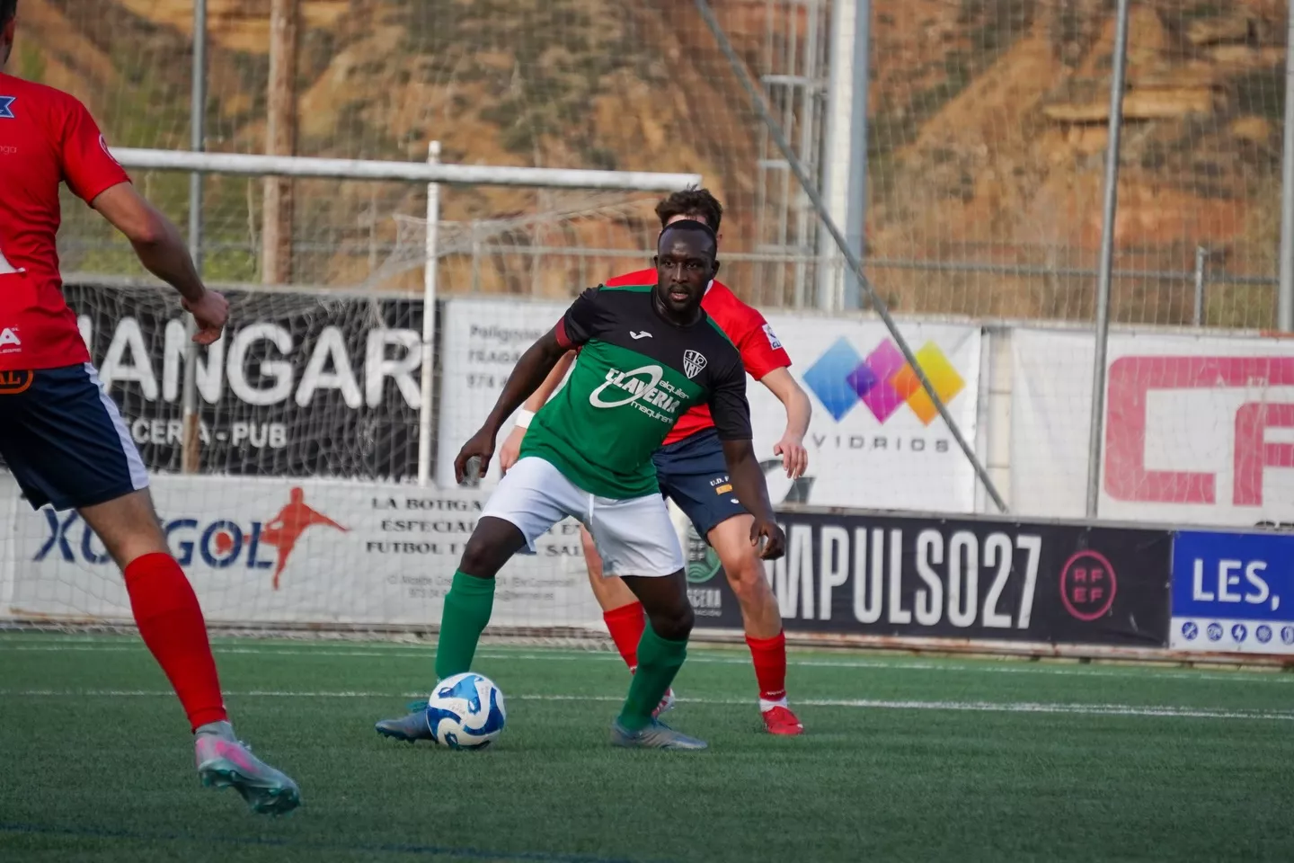Foto de archivo Fraga-Altorricón. Partidos, horarios y designaciones arbitrales del fútbol altoaragonés del 14 y 15 de marzo. Foto de archivo Fraga-Altorricón. Partidos, horarios y designaciones arbitrales del fútbol altoaragonés del 14 y 15 de marzo.