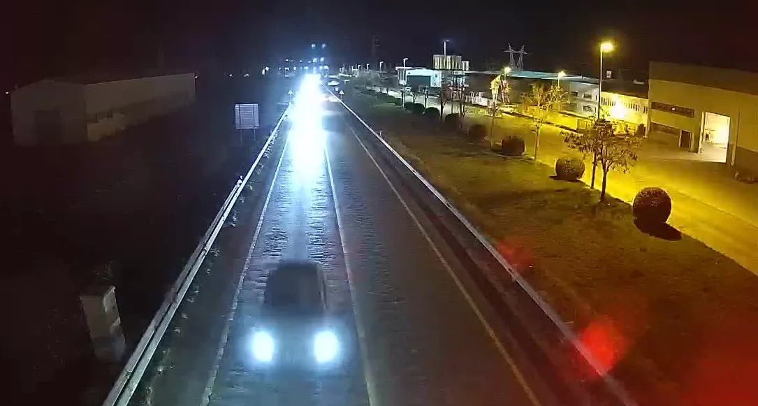 Nuevo viernes de retenciones en el acceso al Pirineo .