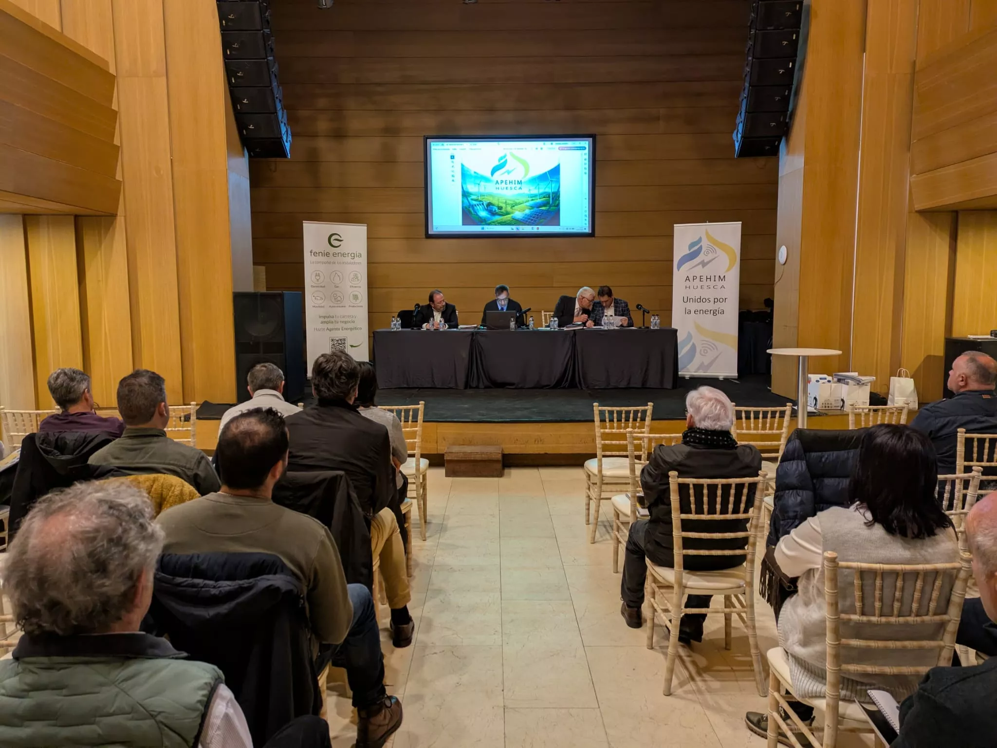 Asamblea de Apehim en el Balneario