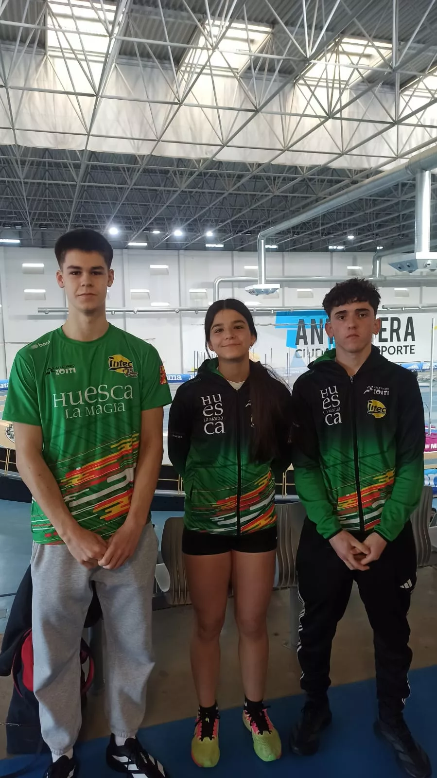 Rodrigo Gracia, Raquel Sádaba y Mikel Pérez, los tres zoitistas en Antequera.