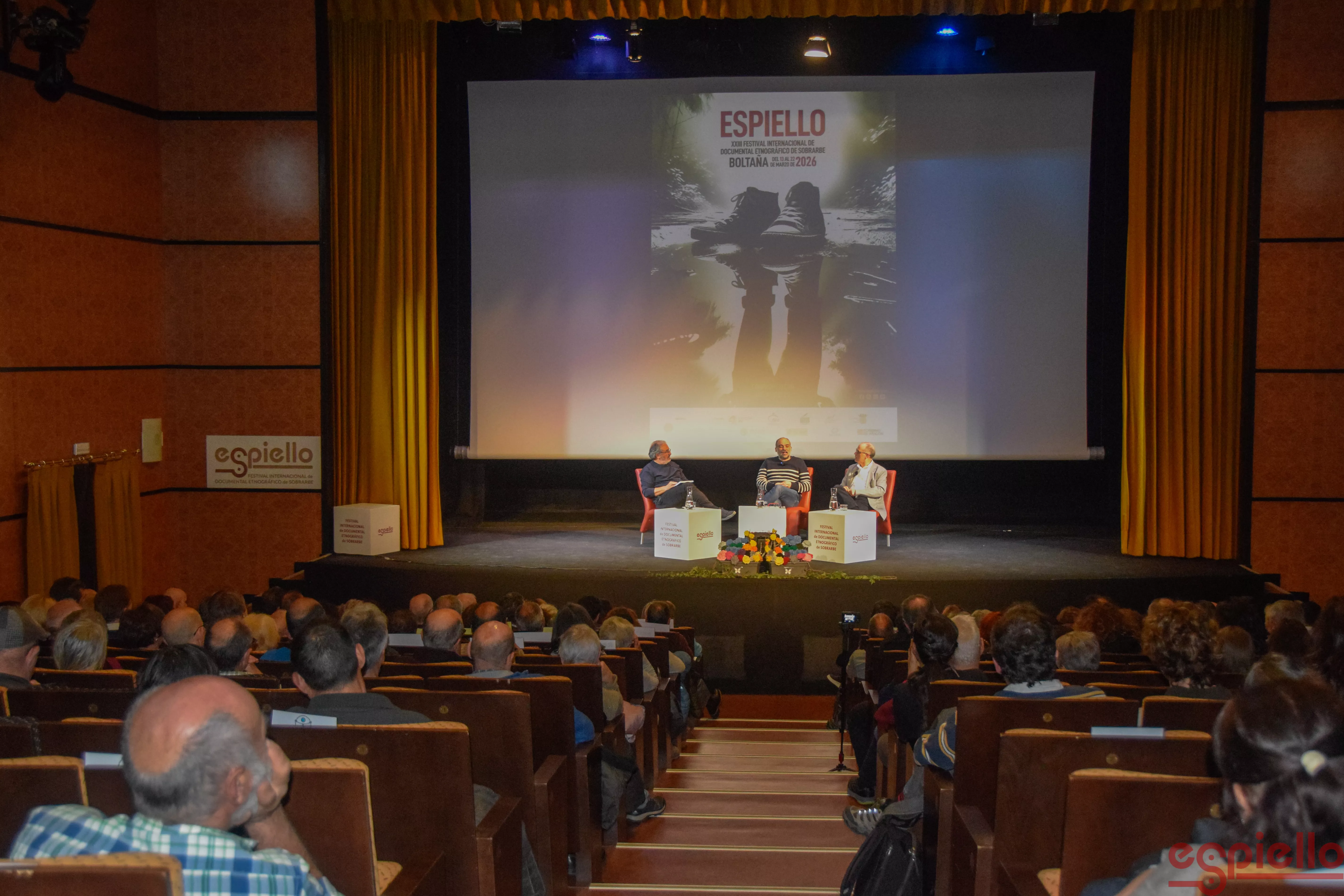 Estreno de la película "Con la tierra en los pies". Foto Espiello
