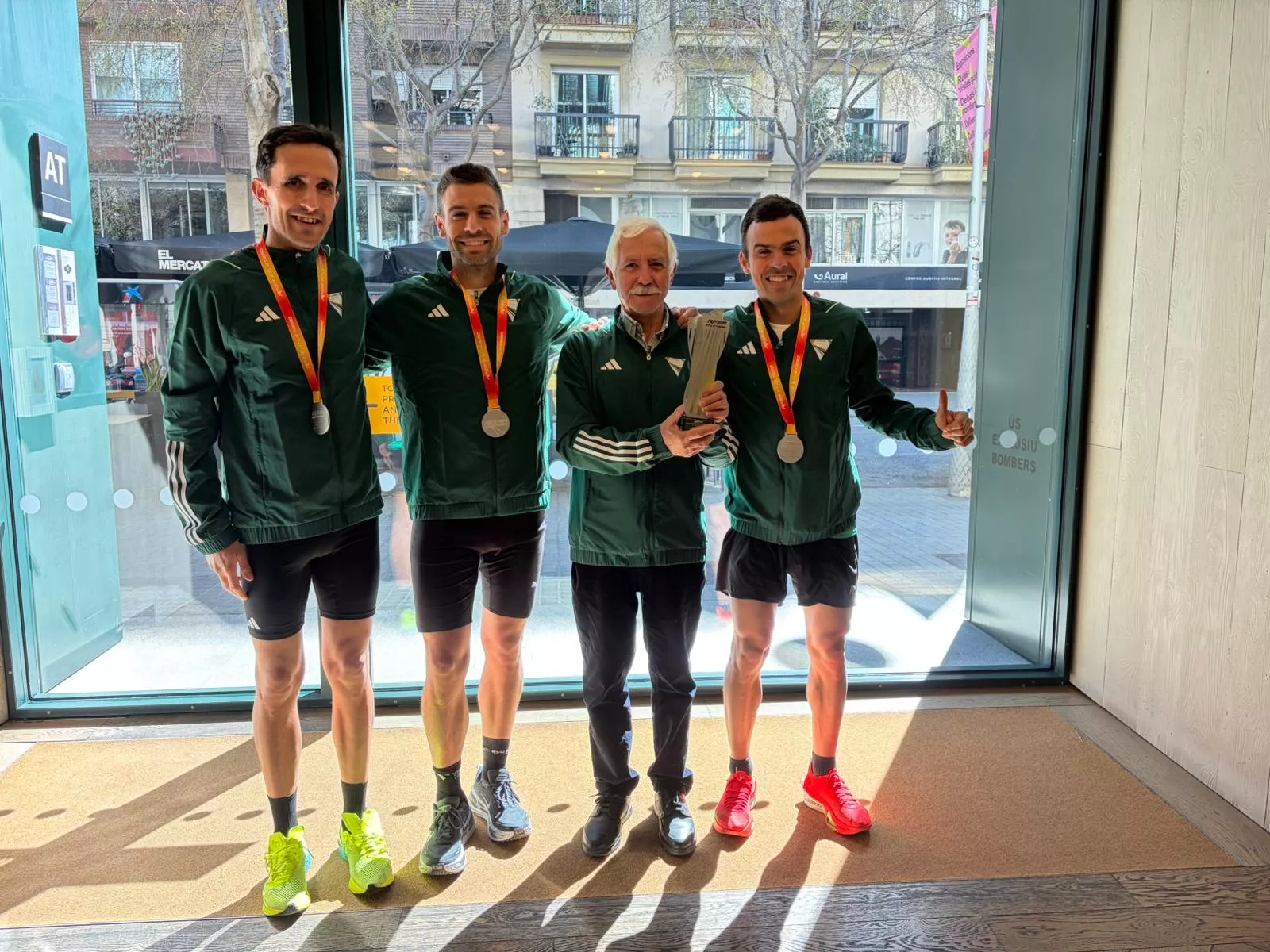 Día histórico para el Atlético Oroel, subcampeón de España de maratón por equipos