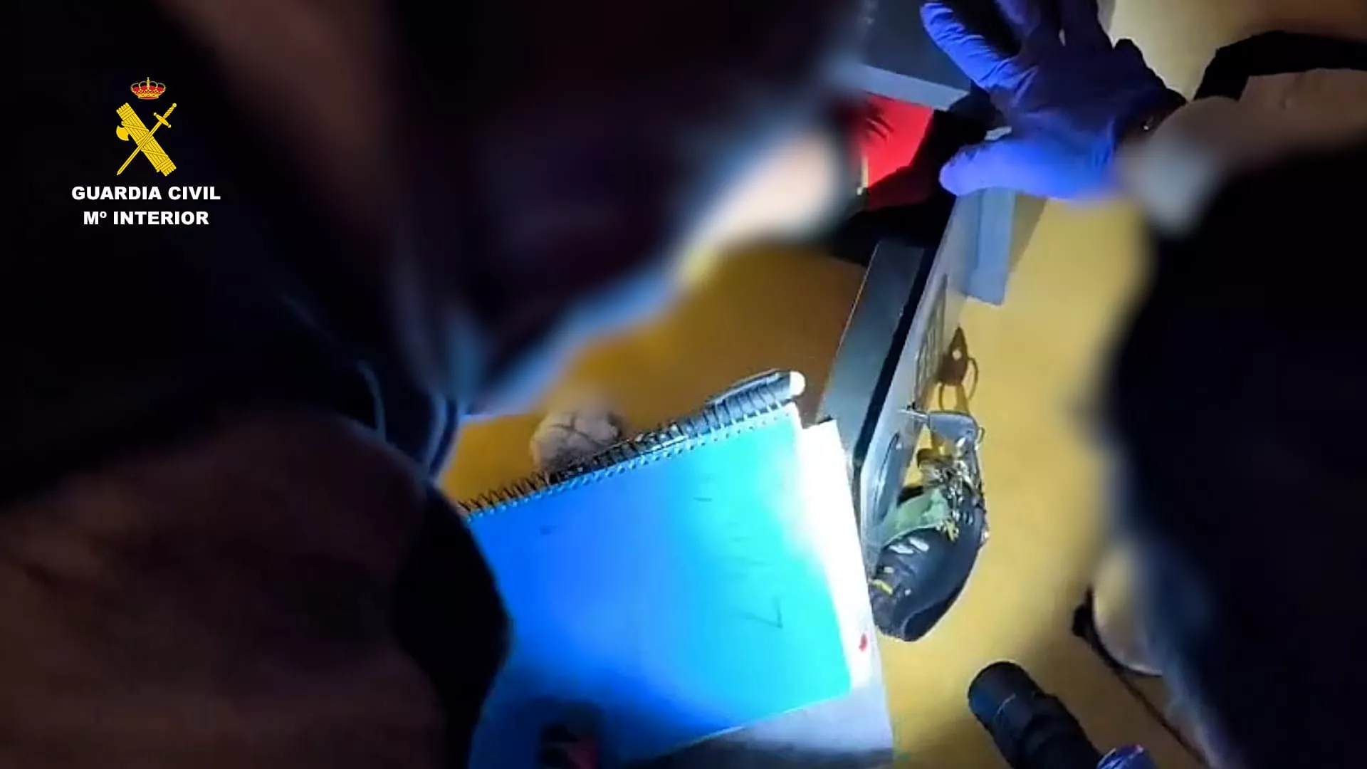 Material incautado a un grupo que secuestró a un joven en Ejea.