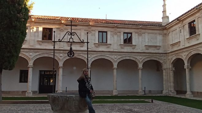 Diana está indignada por el trato recibido Diana está indignada por el trato recibido