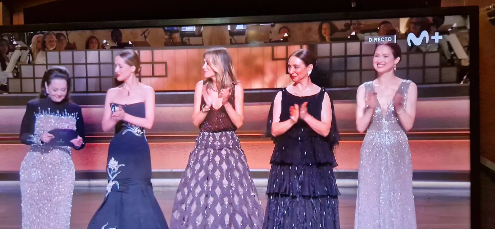 Las protagonistas de "La boda de mi mejor amiga" han presentado el Oscar al mejor sonido.