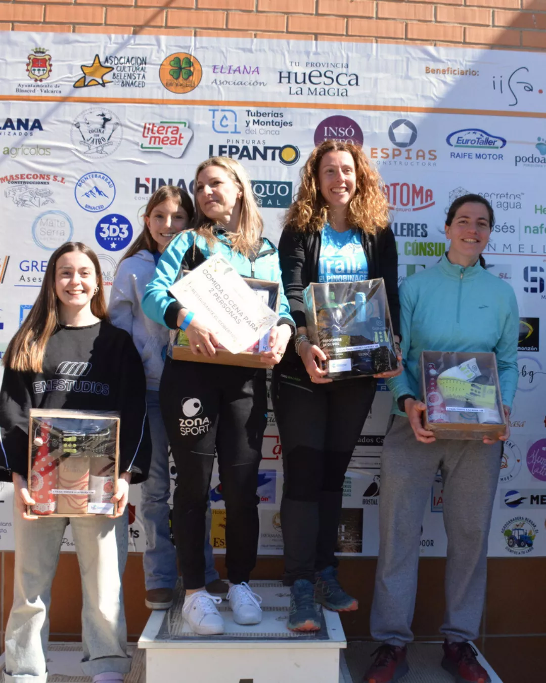 Podium 10K   Categoría Absoluta Femenina