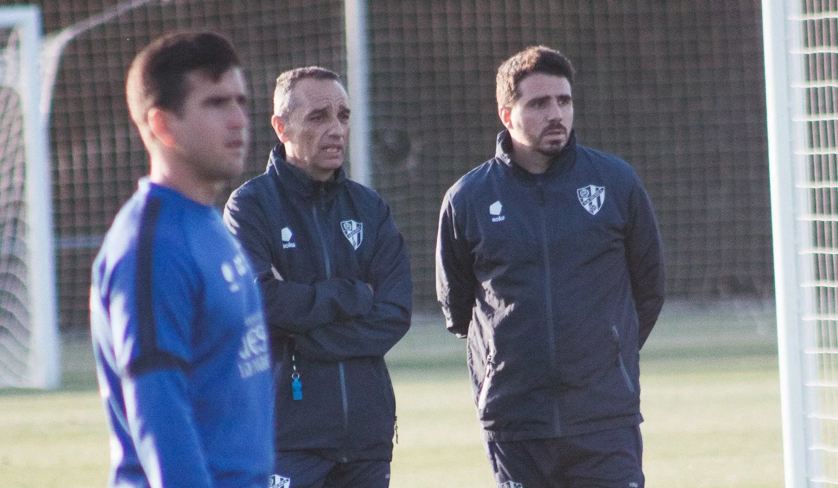 Oltra, junto a Adrián Sipán, en el entrenamiento del Huesca de este lunes. Foto: SD Huesca