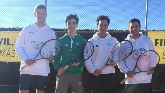 De izquierda a derecha: Pablo Camarón, Víctor Morlán, Toño Bueno y Adolfo Aquilué