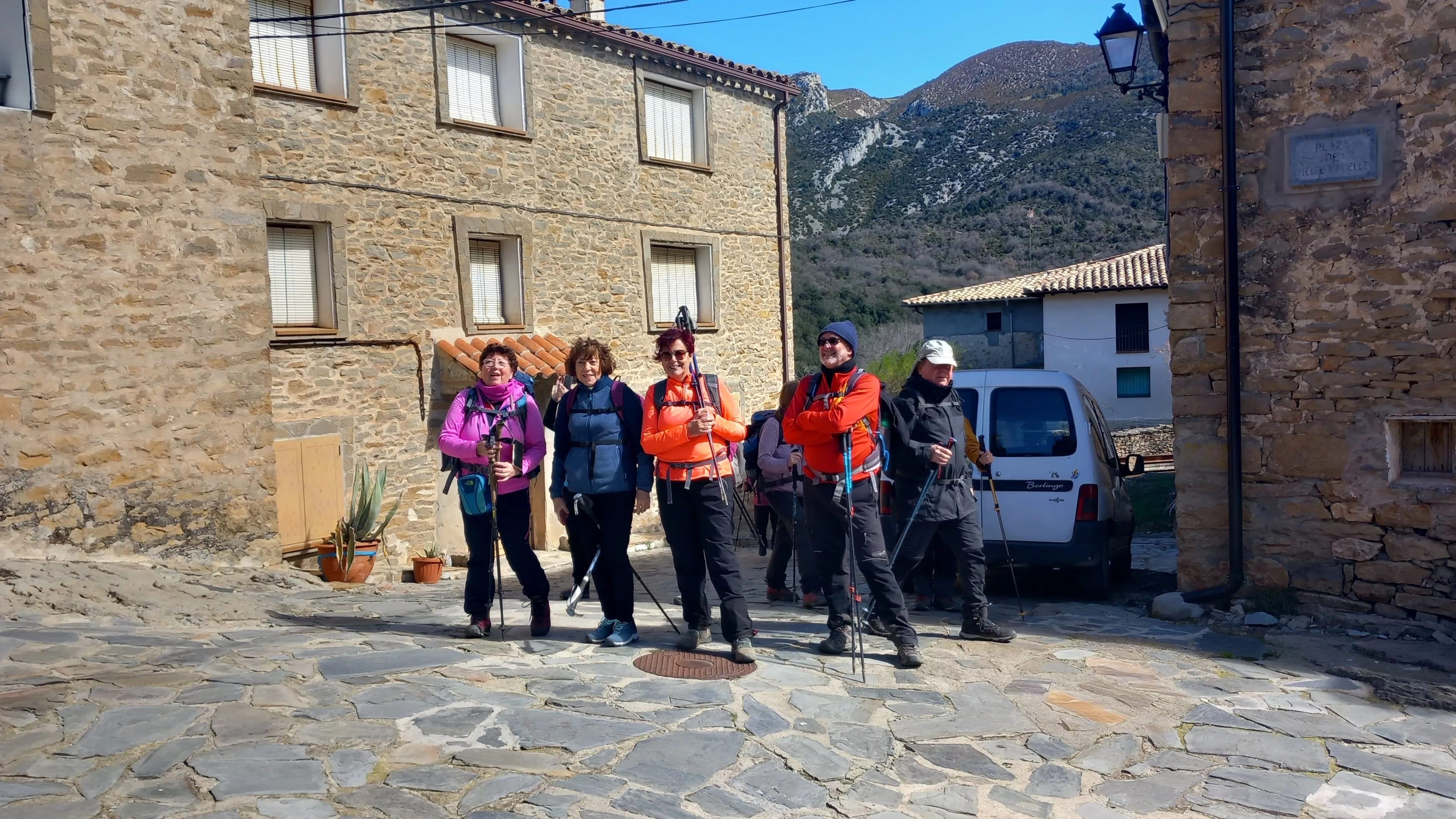 Por el valle de Rodellar.